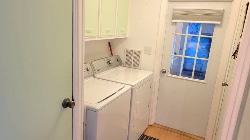 12 Navel Circle a Winter Haven, FL Mobile or Manufactured Home for Sale